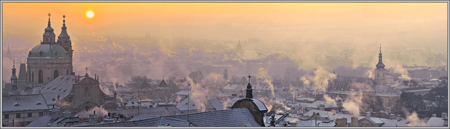 Praha za úsvitu